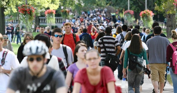 Student Loan Debt A Growing Threat To The Economy