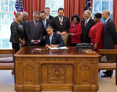President Obama Signs New Exectuive Order to Improve Education for African Americans