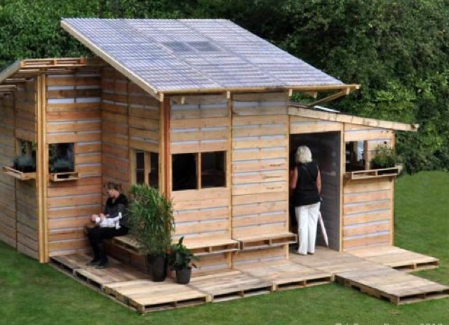 Firm Turns Shipping Pallets Into Transitional Homes For Refugees