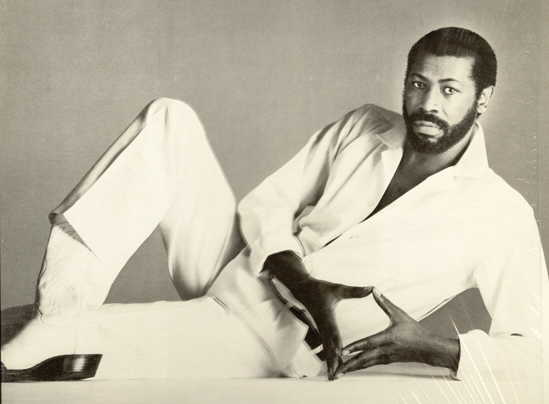 http://iamnotarapperispit.com/wp-content/uploads/2010/12/Teddy+Pendergrass.jpg